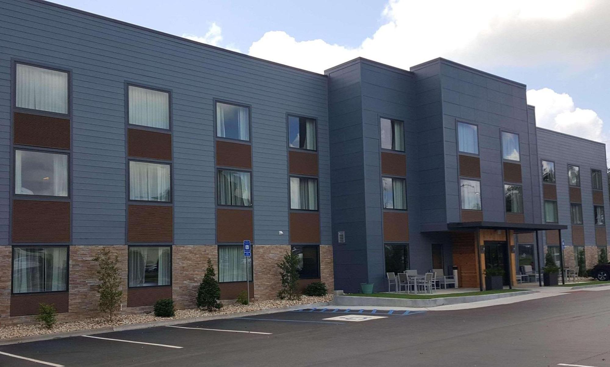 Country Inn & Suites By Radisson, Savannah Midtown, Ga Exterior foto